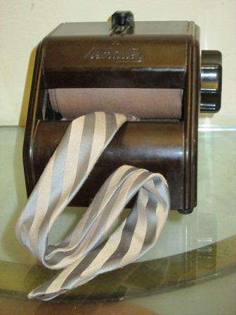 Art Deco Bakelite Tiemaster tie press by John Corby England