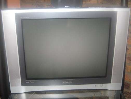 LARGE SANSUI TV