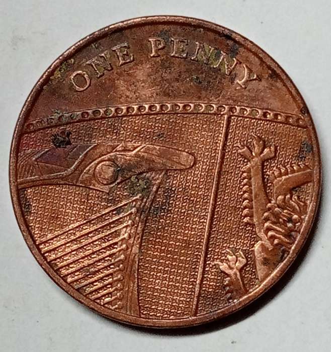 2009 GREAT BRITAIN  1 PENNY / NEW PENCE (with multiple small errors extra metal)