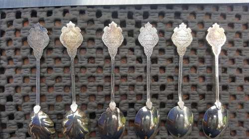 Lot Of Souvenir Spoons!  Set of 6 Australian Silver Plated Spoons