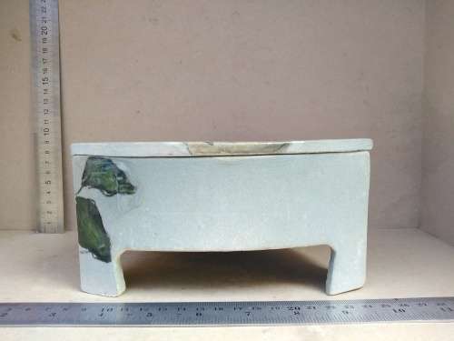 Vintage! EM - Studio Pottery - Hand Painted - Partially Glazed - Triangular Trinket/Jewelry Box