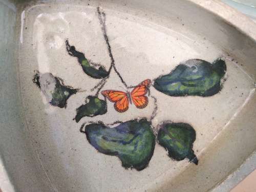 Vintage! EM - Studio Pottery - Hand Painted - Partially Glazed - Triangular Trinket/Jewelry Box
