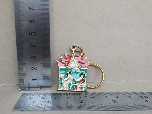 Vintage! Gold Toned Souvenir Temple Keyring From Thailand