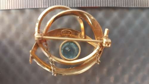 Vintage! Oval Blue Stone & 14 Carat Rolled Gold Brooch Pin