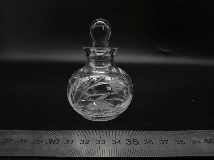 Vintage! Clear Cut Glass Etched Perfume Bottle With Stopper Floral Pattern