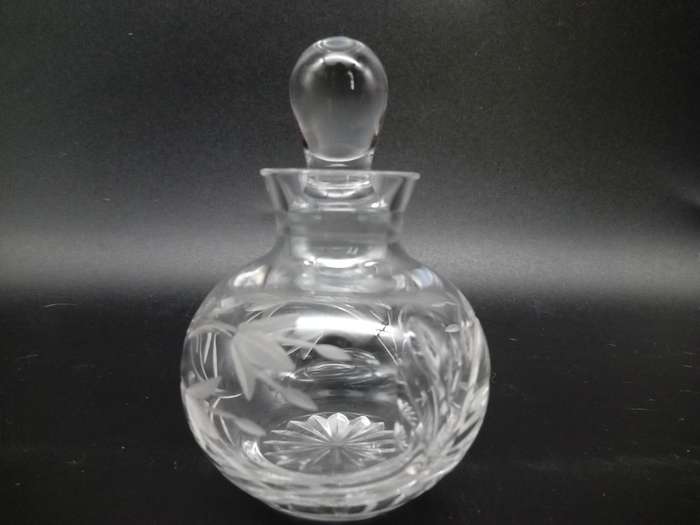 Vintage! Clear Cut Glass Etched Perfume Bottle With Stopper Floral Pattern