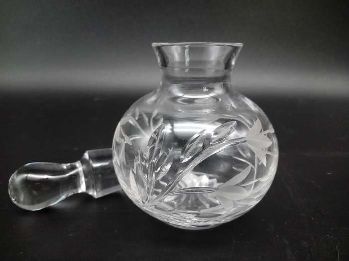 Vintage! Clear Cut Glass Etched Perfume Bottle With Stopper Floral Pattern