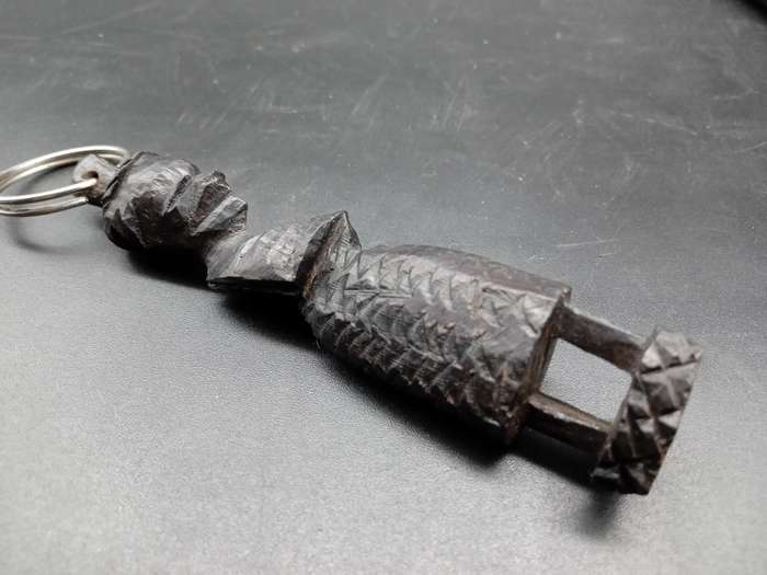 African Tribal Keyring - Wood Sculpted Lady (2 AVAILABLE - BID PER ITEM)