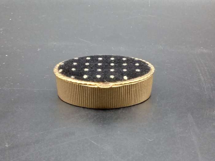 Vintage! Hinged Gold Toned Metal Trinket Pill Box.