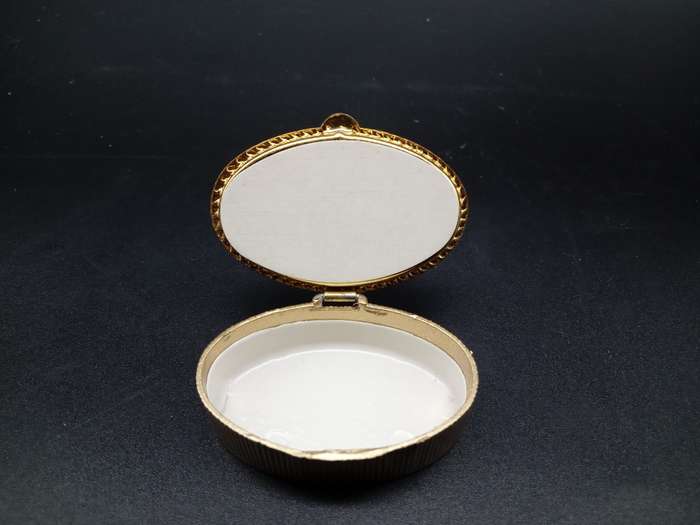 Vintage! Hinged Gold Toned Metal Trinket Pill Box.