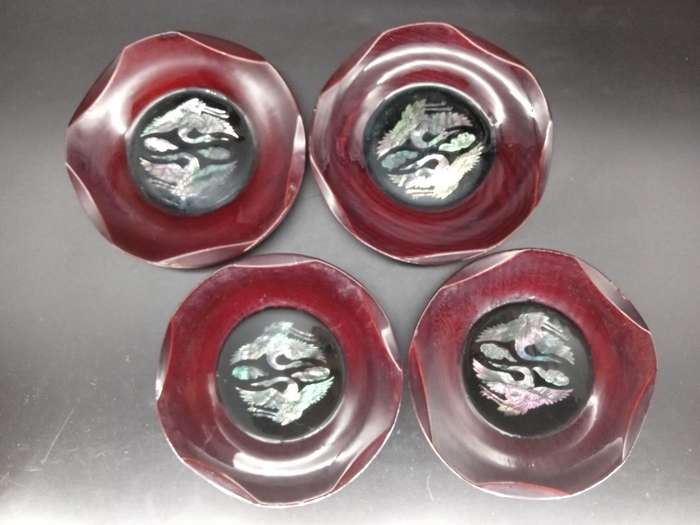 Vintage! Fine Korean - Lacquer ware - Wood Mother of Pearl inlay - Crane - Set of 4 coasters