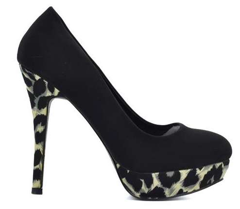 Plum Delicious Platform Pumps