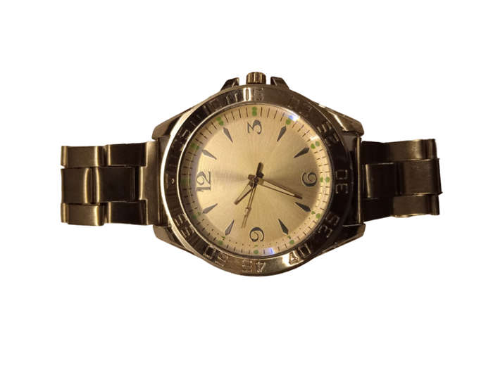 Stunning and Simple Mens Analogue Watch Smooth Silver  With Metal Strap