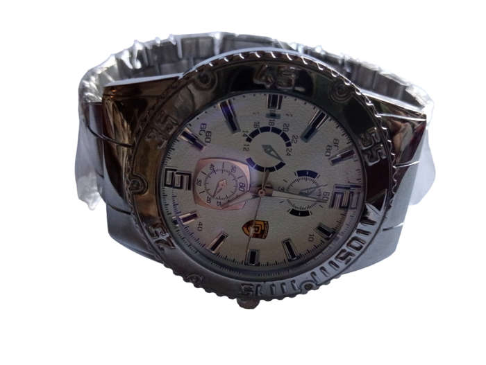 Classic Mens Analogue Watch Stylish Design on Face - 2 Colours to Choose From - Metal Strap Analogue