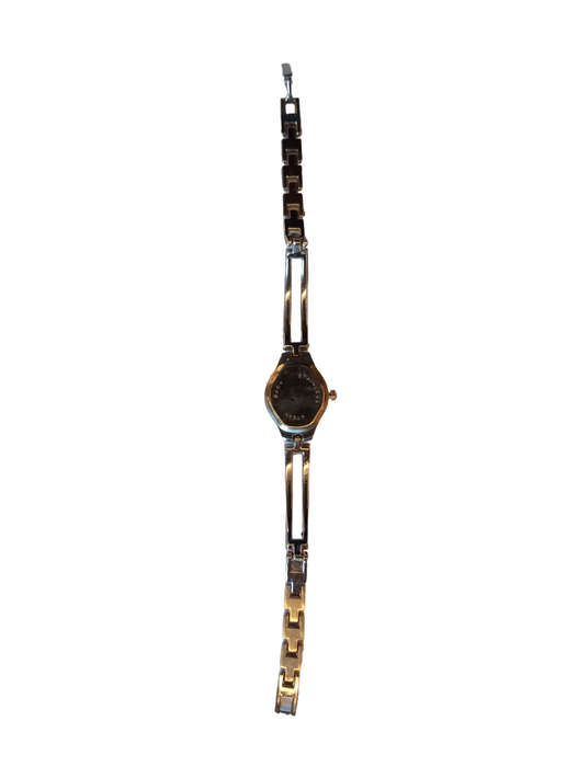 Analogue Watch Bracelet For Women  -Stylish Red Face With Steel Bracelet Band