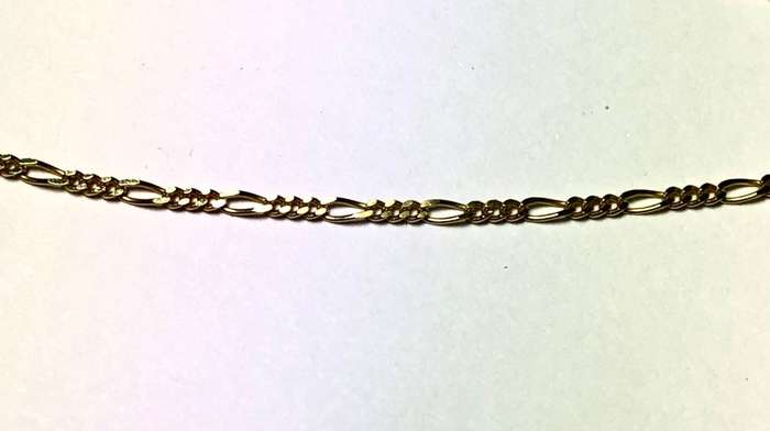 9k solid 9  carat  Gold ----3/1 Link Figaro  Anklet-------  cm. 26 long ----2.0 mm. wide