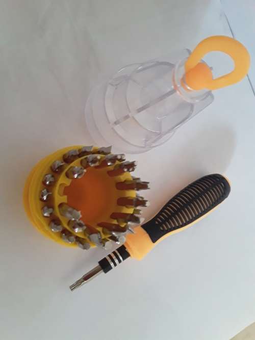 PRECISION SCREWDRIVER SET