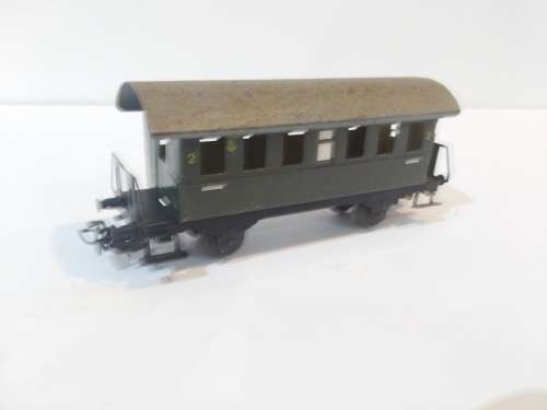 MARKLIN  COACH  TIN  German Local 2nd Class Passenger Coach