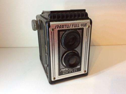 SPARTUS FULL VUE BOX CAMERA - AMAZING FIND - SPARTUS CAMERA CORPORATION USA -