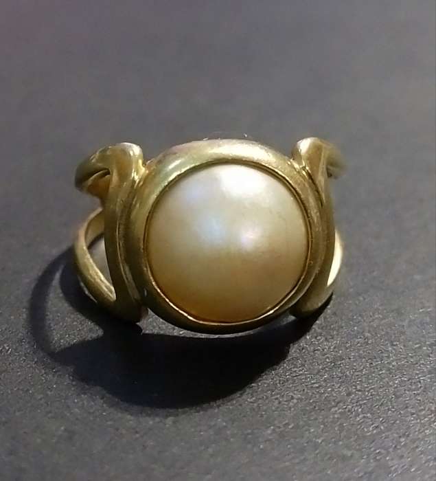`NATURAL MABI` Set in a 9Ct. Yellow Gold `SPLIT SHANK` ( Genuine Gold )