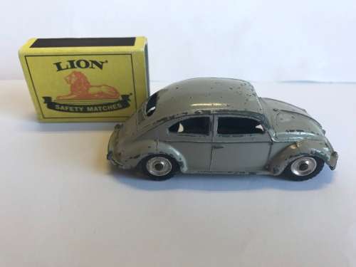 Dinky 181 VW Volkswagen Beetle Saloon original vintage