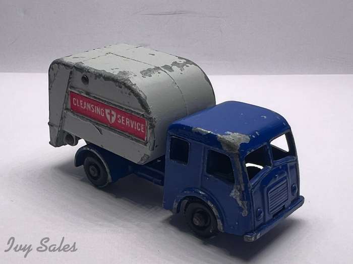Matchbox #15 Refuse Truck