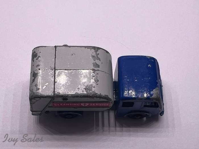 Matchbox #15 Refuse Truck