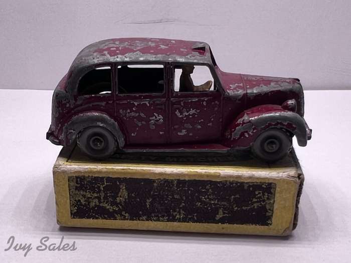 MATCHBOX TOYS #17 METROPOLITAN TAXI