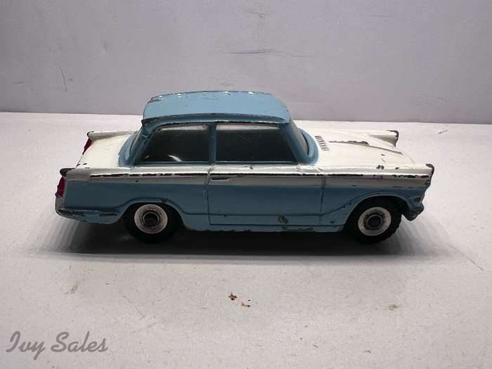 Dinky Toys #189 Triumph Herald