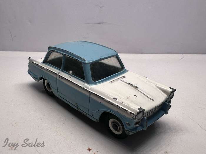 Dinky Toys #189 Triumph Herald