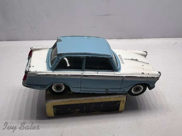 Dinky Toys #189 Triumph Herald