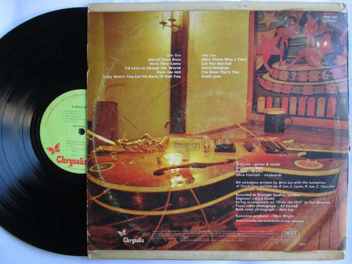 TEN YEARS AFTER - A SPACE IN TIME - RSA VG / VG-