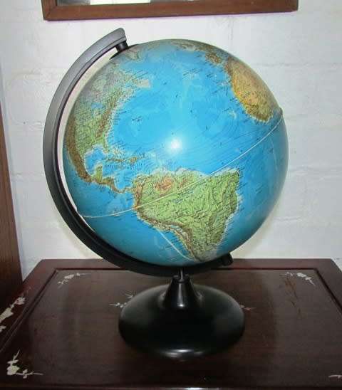 Globe Atlas of the World. Rotating Desk Top. Condition Good. Vintage App. H 37 x L 27 cms