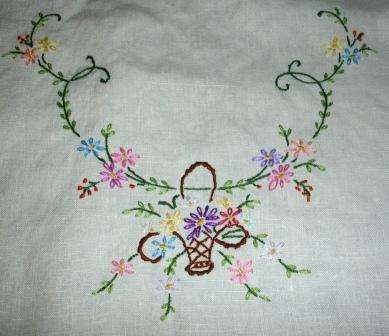 "Vintage Linen" cloth.Hand embroidered. Approx. 54cm x 38cm