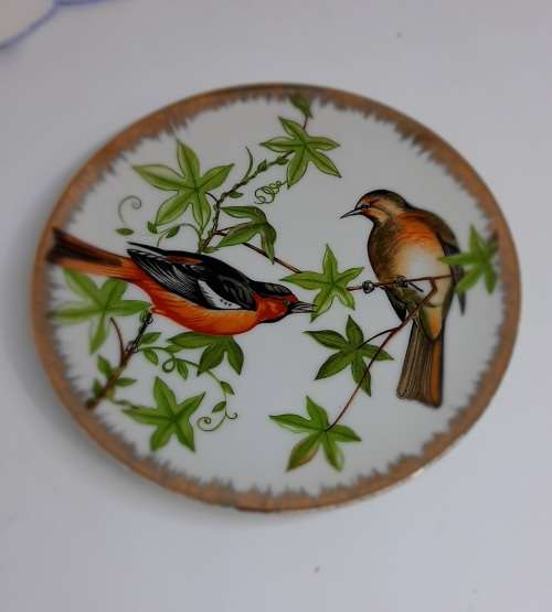 Birds on a tree decorative wall hanging PLATE with Gold Trim D16 cms vintage