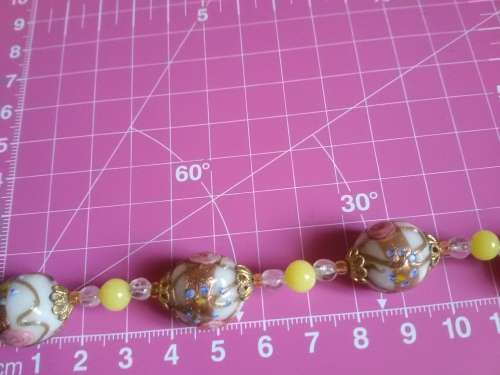 VINTAGE MURANO WEDDING CAKE GLASS NECKLACE. 51cm LONG.