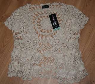 Free2bU - Beige Crochetted Gillet - medium