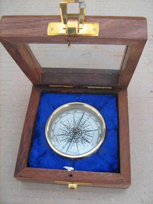 Watch compass  brass in rosewood box with glass top                     nb3