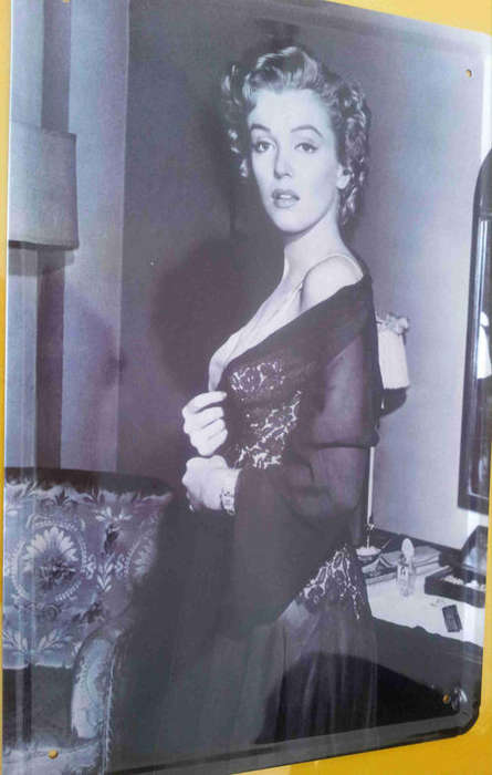 Marilyn Monroe vintage style metal sign                   mt28