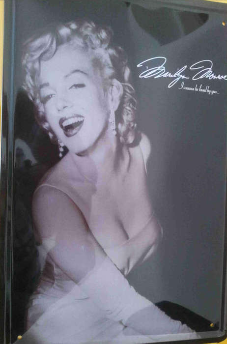 Marilyn Monroe vintage style metal sign                   mt28