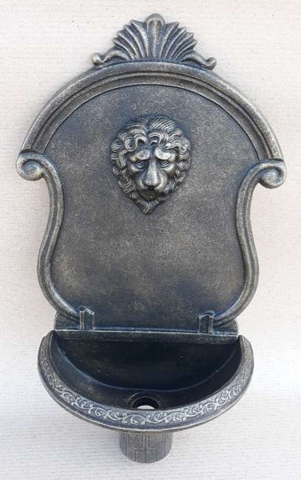 Wall Mounted Water Fountain