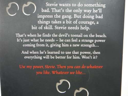 The Devil`s Toenail - Paperback - Sally Prue
