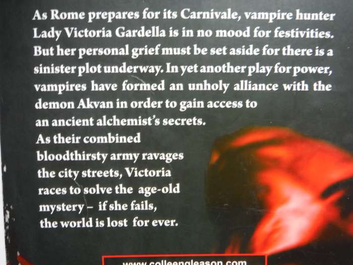 The Bleeding Dusk : The Gardella Vampire Chronicles - Paperback - Colleen Gleason
