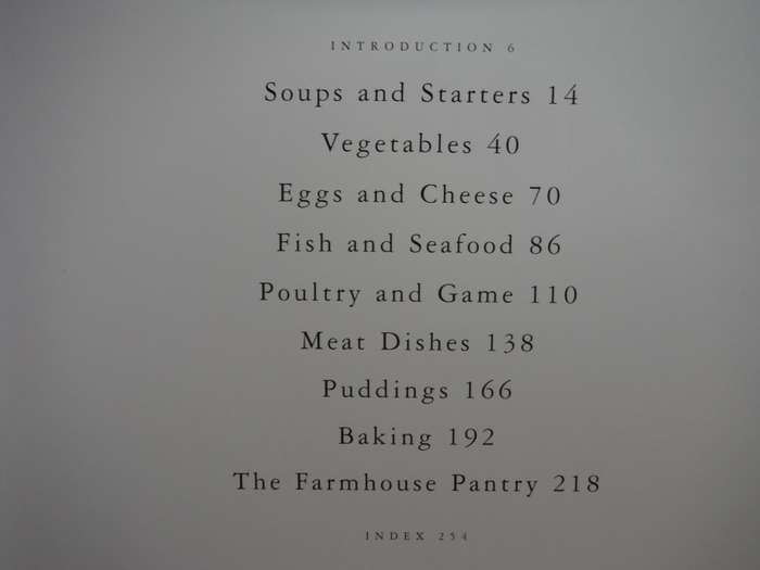 The Farmhouse Cookbook : Traditional Recipes From a Country Kitchen - Softcover - Liz Trigg