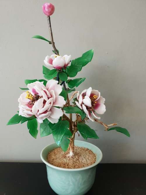 Absolutely Stunning Oriental Glass Plant!!