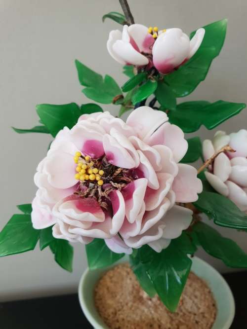 Absolutely Stunning Oriental Glass Plant!!