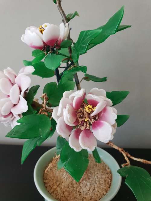 Absolutely Stunning Oriental Glass Plant!!