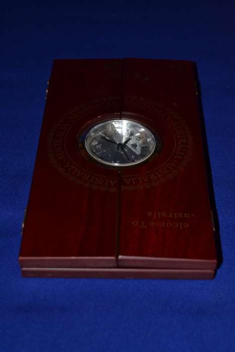 Australia Battery Operated  Clock - Untested