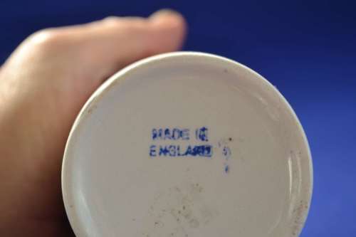 Porcelain Mug/Beaker commemorating the Coronation of King George VI and Queen Elizabeth