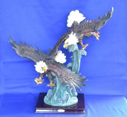La Anina Collection American Bald Eagle Sculpture